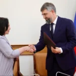 На Северном Кавказе зафиксирован двукратный рост интереса к детским банковским картам