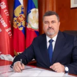 Спикер парламента Заур Аскендеров выступил с обращением по случаю Дня государственного флага России